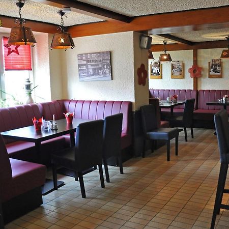 Hotel Am Ceresplatz Manderscheid Eksteriør billede