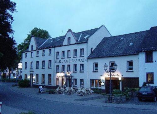 Hotel Am Ceresplatz Manderscheid Eksteriør billede