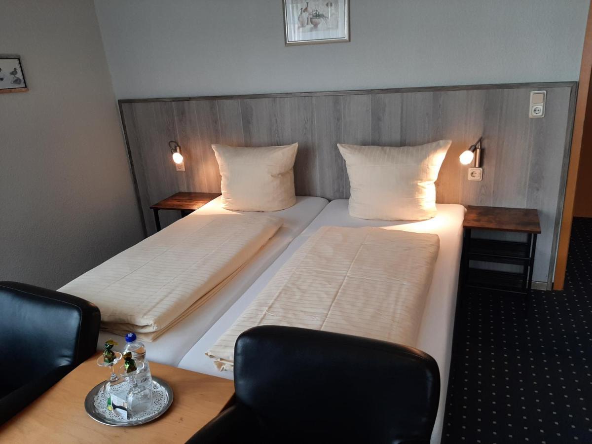 Hotel Am Ceresplatz Manderscheid Eksteriør billede