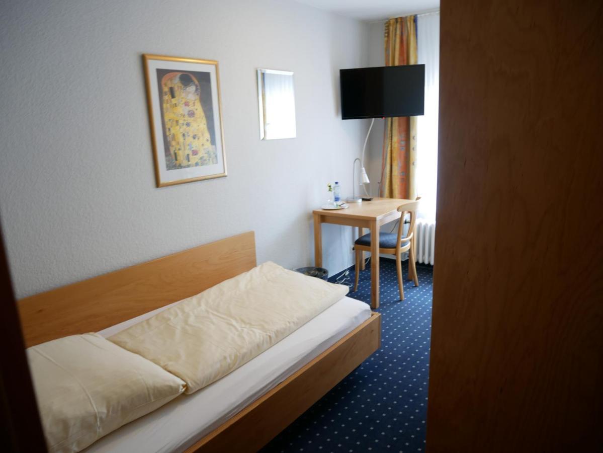 Hotel Am Ceresplatz Manderscheid Eksteriør billede