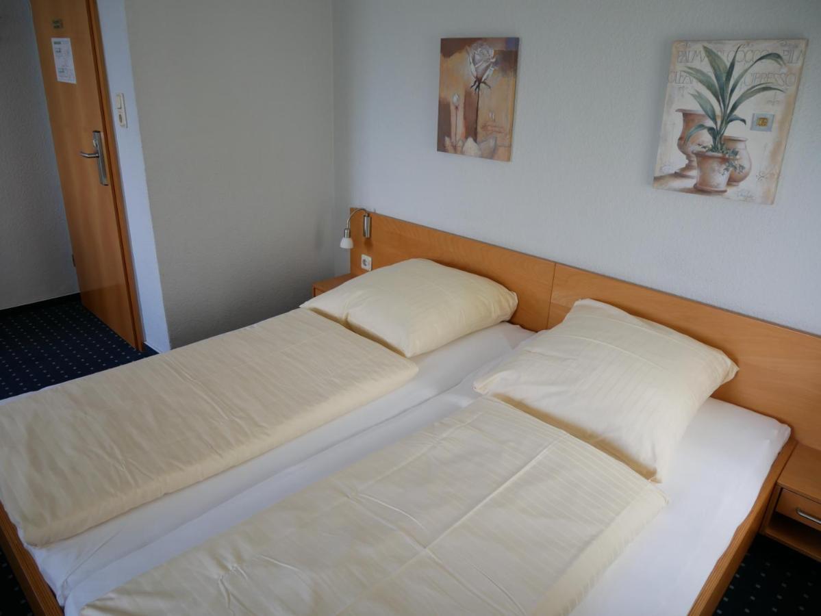 Hotel Am Ceresplatz Manderscheid Eksteriør billede